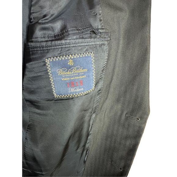 Brooks Brothers 1818 Madison Saxxon Navy 2-Button Striped Size 42R Men’sa - Picture 7 of 9